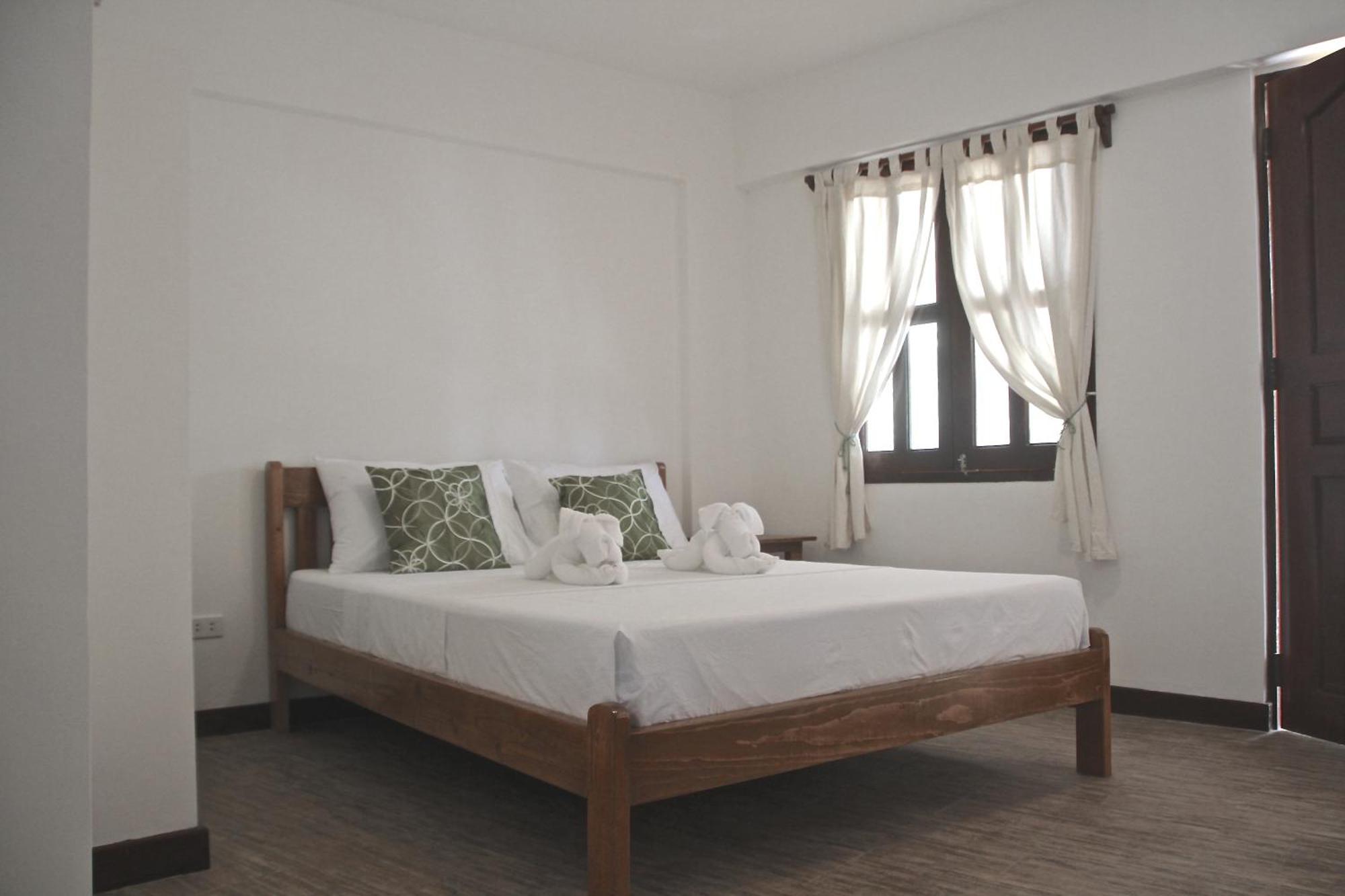 Wind Rider'S Inn Balabag  ห้อง รูปภาพ